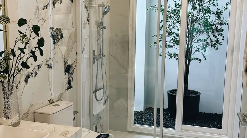 江门光伏组件：揭秘十大品牌背后的技术实力与市场布局